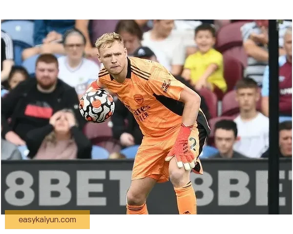 维尼修斯在与世界级边卫的对决中表现稳健，状态回暖值得关注